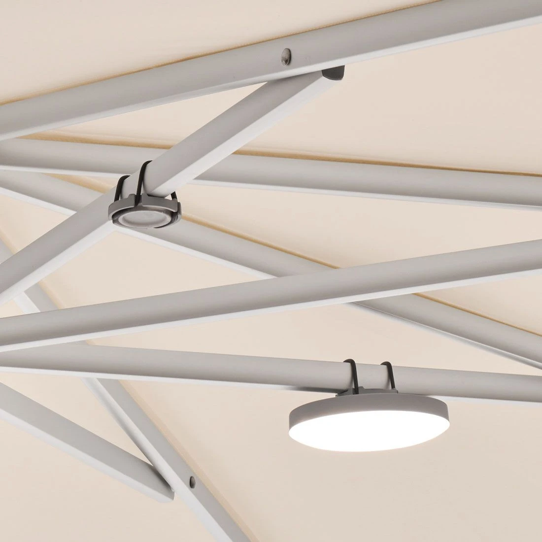 Glatz OSYRION LED-Spot Akku-Licht 4er-Set Hellgrau 4 Glatz OSYRION LED-Spot Akku-Licht 4er-Set Hellgrau – Bild 4